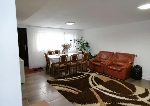 Vulcan Casa | Casa privată aproape de straja si pasul vâlcan