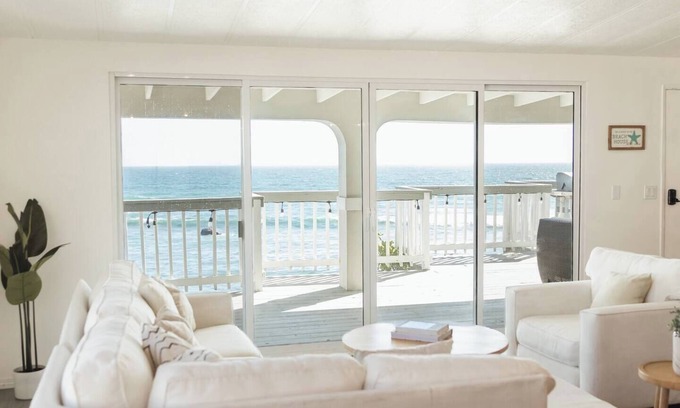 Ensenada Casa | Casa Puesta del Sol. an Oceanfront House