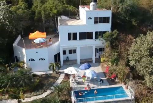 Tequesquitengo Casa | Casa rústica en zona dorada Cerca zona hoteles restaurantes y tiendas Casa privada con Muchas habitaciones