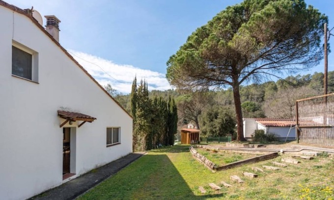 Palol de Revardit Casa | Casa rústica con piscina cerca de Girona