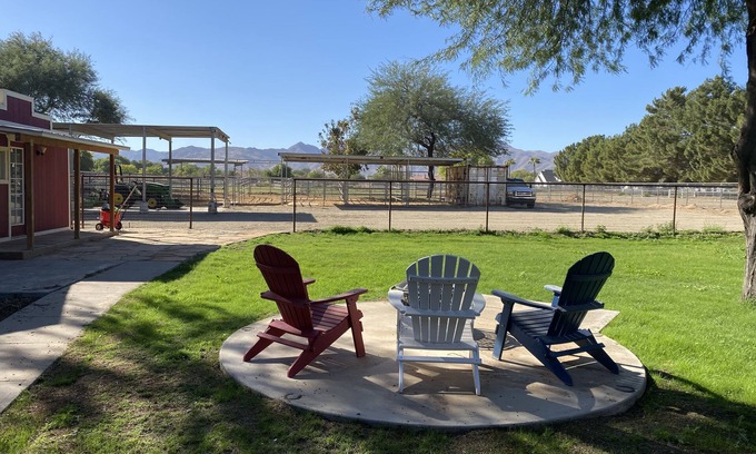 Waddell Casa | Casa Ranchito lil bit country