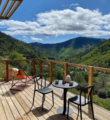 Manteigas Cabina | Casa Raposa Lodges - Terrace Mountain View