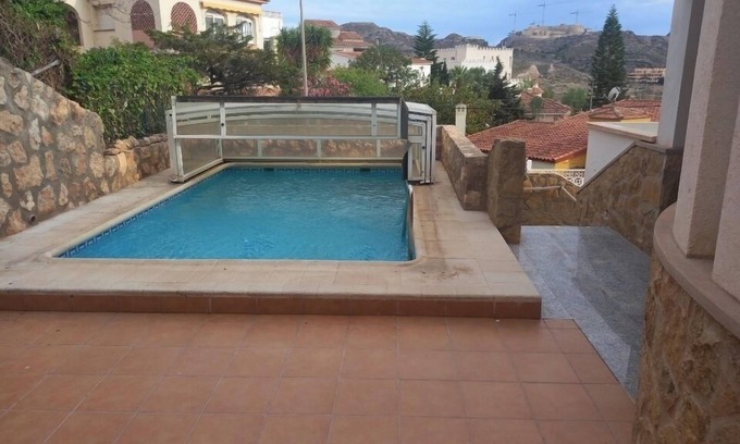 Los Geraeos Casa | Casa residencial con piscina