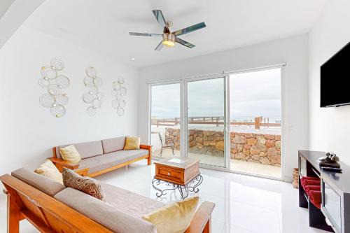 La Paloma Casa | Casa Roble 24 - Playa Arcangel