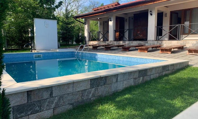 Eselnita Casa | Casa Romana