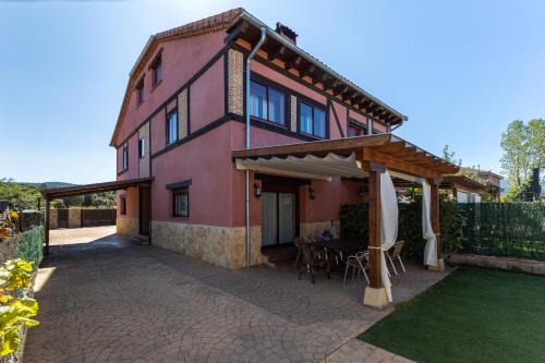 Revenga Casa | Casa Rural Arbana
