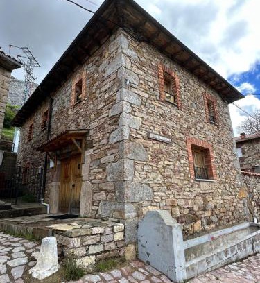 Valdorria Casa | Casa rural C de Caballo, Valdorria Brother Law SL