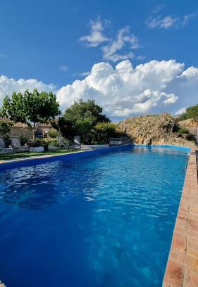Peralta de Calasanz Casa | Casa rural Casaplana, hasta 23pax, con piscina, Zona Prepirineo aragonés