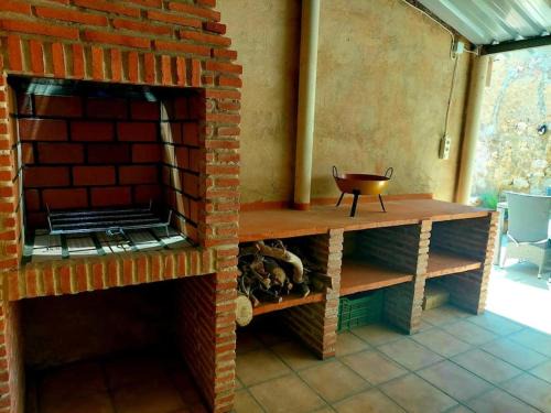 Jorquera Casa | Casa rural con barbacoa y amplia terraza.