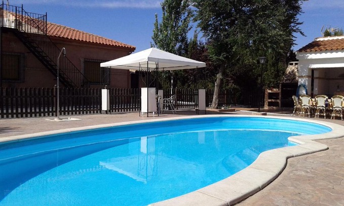 Bolaños de Calatrava Casa | Casa rural con piscina y pista de padel - Casa de Pacas