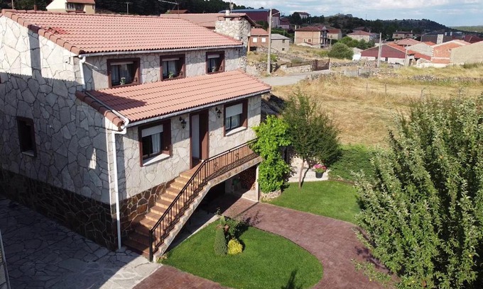 Hontoria del Pinar Casa | CASA RURAL COSTALAGO