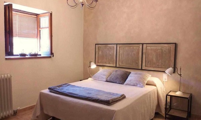 Vilanova de l'Aguda Casa | Casa Rural els Esclopets