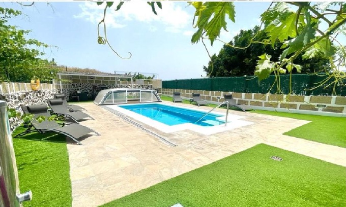 La Escalona Casa | Casa Rural Finca Paraíso. Heated pool