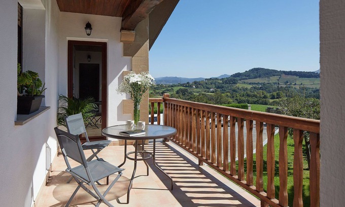 Lasarte-Oria Casa | Casa Rural La Palmera - Landetxea