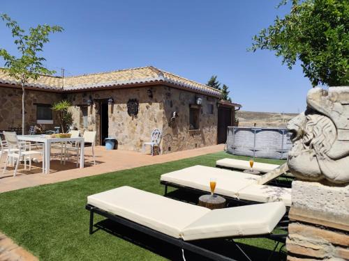 Alhendín Chalet De Esquí | Casa Rural Montevive