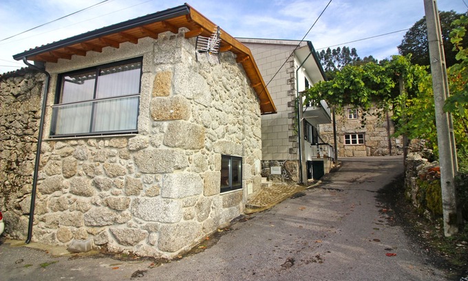 Carvalheira Cabaña | Casa rural perto do Gerês
