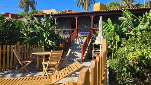 Alojera Casa | Casa Rural Tía Rita La Gomera