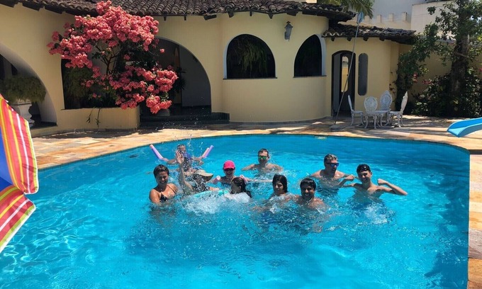 Jardim Acapulco Casa | Casa Ryeka - condominio fechado no Guarujá