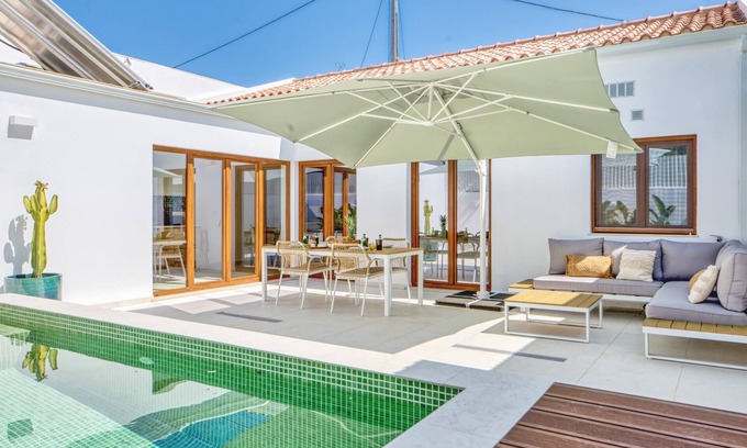 Ferragudo Chalet De Esquí | Casa Senang