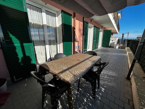 Torre del Mare Apartamento | Casa SERGE vista mare con ampio terrazzo privato