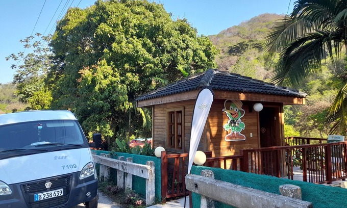 Bartolome Maso Casa | Casa Sierra Maestra