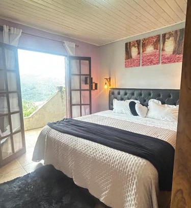 Agua Santa Casa | Casa Sobre as Nuvens - Ideal para Casal ou Família