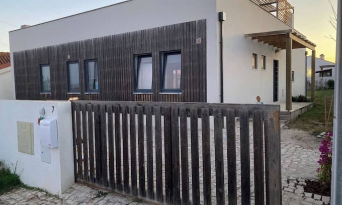 Torres Vedras Casa | Casa Sol e Mar - Family stays