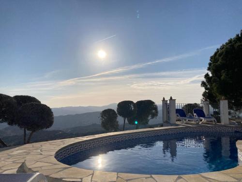 Canillas de Aceituno Casa | Casa Soleada Holiday Fully private Villa