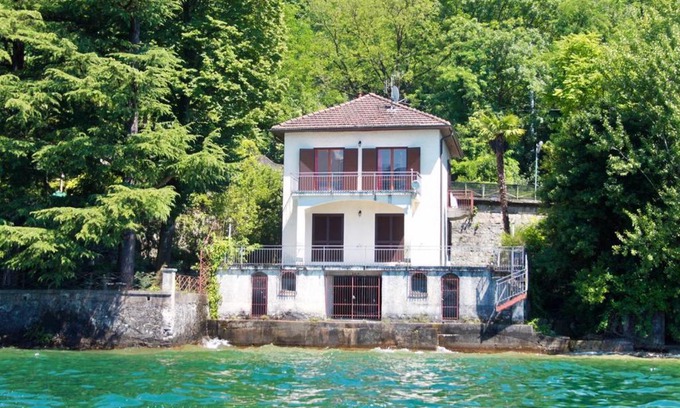 Brezzo di Bedero Apartamento | Casa Spiaggia