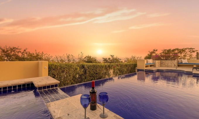 Cabo San Lucas Villa | Casa Stamm, de estilo hacienda hogar perfecto para las familias.