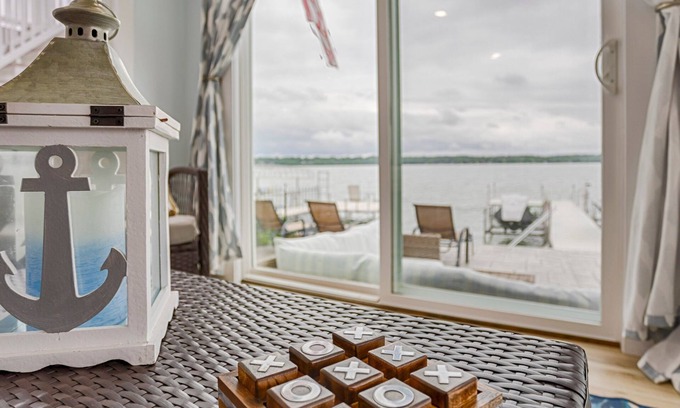 Seneca Falls Cabaña | Casa Sul Lago: "Panoramic. Sunrise Views!"