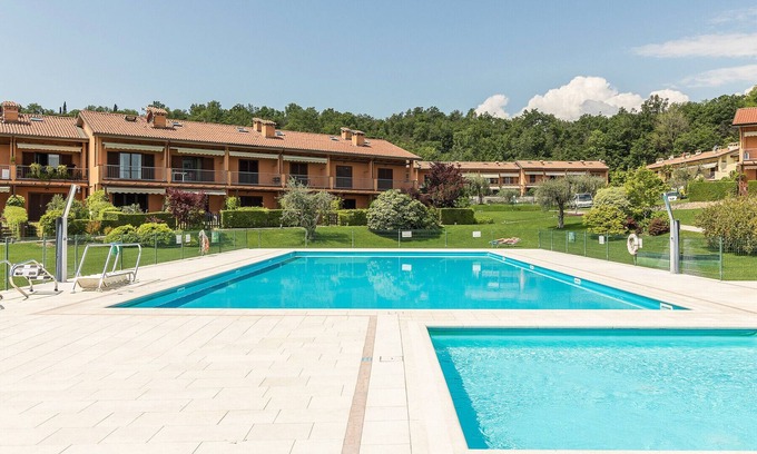 Puegnago del Garda Apartamento | Casa Sulla Collina with lake view