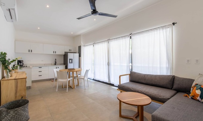 Nosara Apartamento | CASA SWELL D | COZY 2BR RETREAT NEAR BAKER'S BEACH