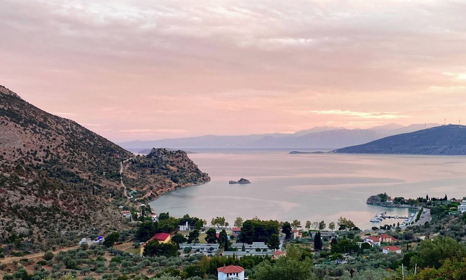 Antikyra Casa | Casa Taki - idyllic vacation home near Delphi