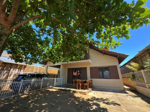 Balneario Gaivota Casa | Casa temporada a 50m da beira mar