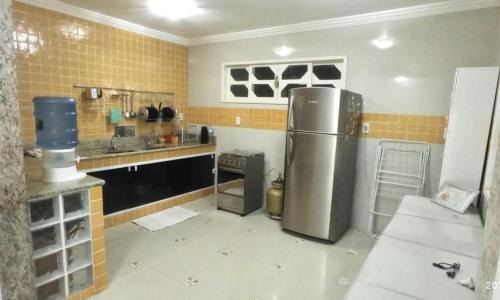 Rio das Ostras Casa | Casa temporada Rio das Ostras - Garagem - Piscina - Wi-fi - Cozinha Completa - Sky e Netflix - Ar condionado