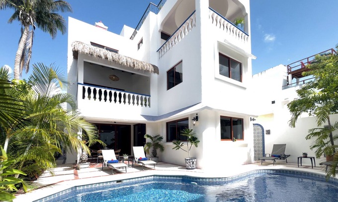 Jimenez Casa | Casa Tequila – A Tropical Oasis in Puerto Morelos