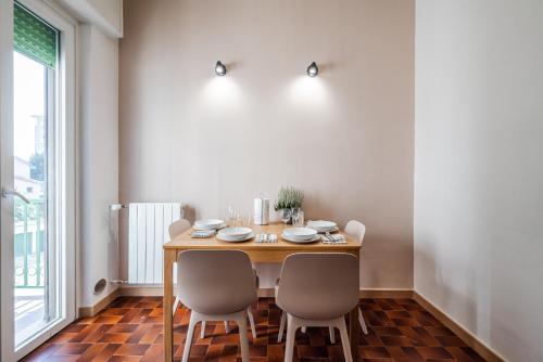 Rozzano Casa | Casa Torino 101, Camere a Rozzano - Forum Assago a 7 minuti, Ospedale Humanitas a 5 minuti - SmartStay Rozzano