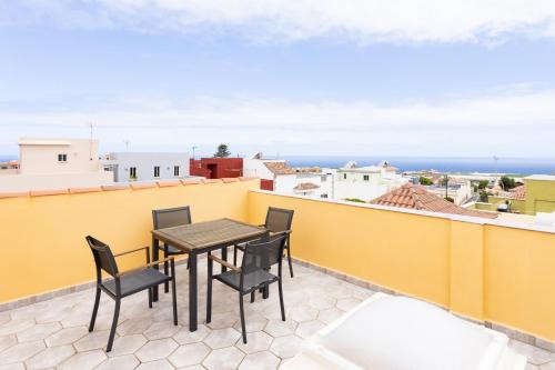 Buenavista del Norte Casa | Casa Totalmente Renovada en Zona muy Tranquila! Vistas al Mar y Montaña