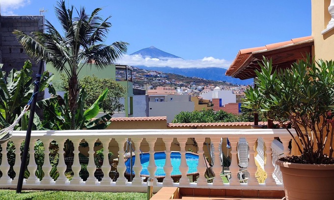 La Vera Casa | fabulosa casa"VISTAS AL TEIDE"mar, piscina privada,parking gratis intalaciones