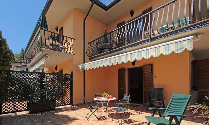 Voiandes Condominio | Casa Vacanze Sole Lago di Garda