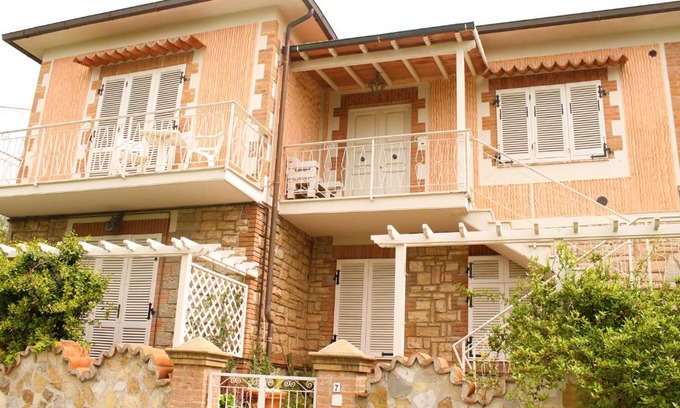 Castagneto Carducci Casa | Casa Vacanze Lucchesi