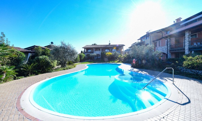 Polpenazze del Garda Apartamento | Casa Valtenesi with pool in Polpenazze