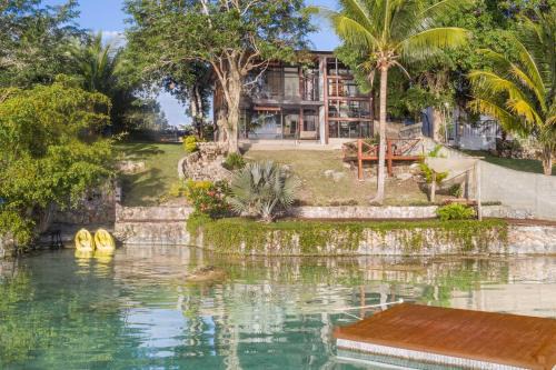 Mario Villanueva Madrid Villa | Casa Villa Real- Lagoon Acces And Stunning Views!