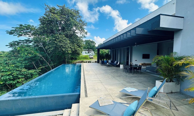 San Juanillo Villa | Casa Vista del Mar- breathtaking views of the Pacific Ocean