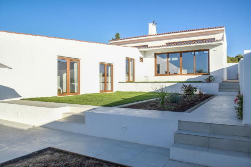 Almoinha Casa | Casa Vista Verde by LovelyStay
