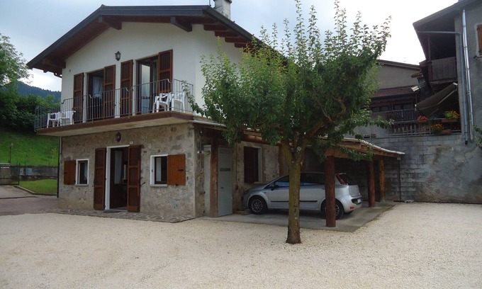 Idro Apartamento | Casa Vittoria tipo V1, hasta 5 personas, jardín, a solo 200 m del lago / playa