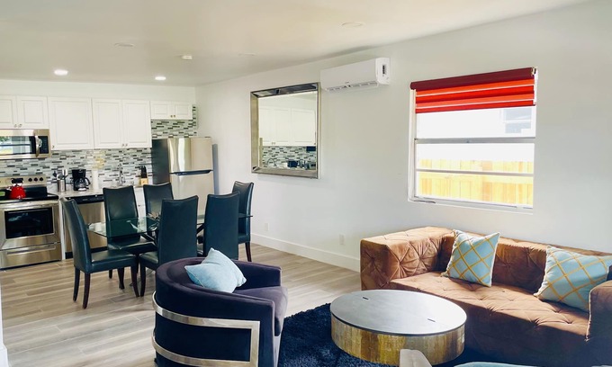 Allapattah Casa | Casa Wynwood - 4 bdrm/2bth + Parking