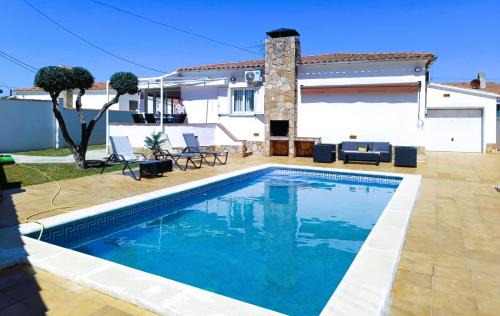 L'Escala Chalet De Esquí | CASA XAVET, Piscina Privada Aire Acondicionado Free