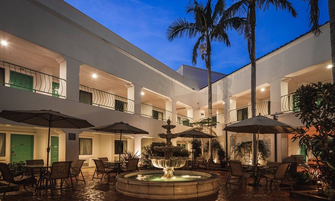 San Clemente Hotel | Casablanca Inn